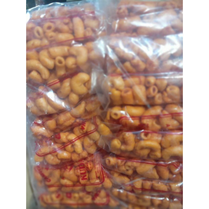 

makroni pedas manis kemasan