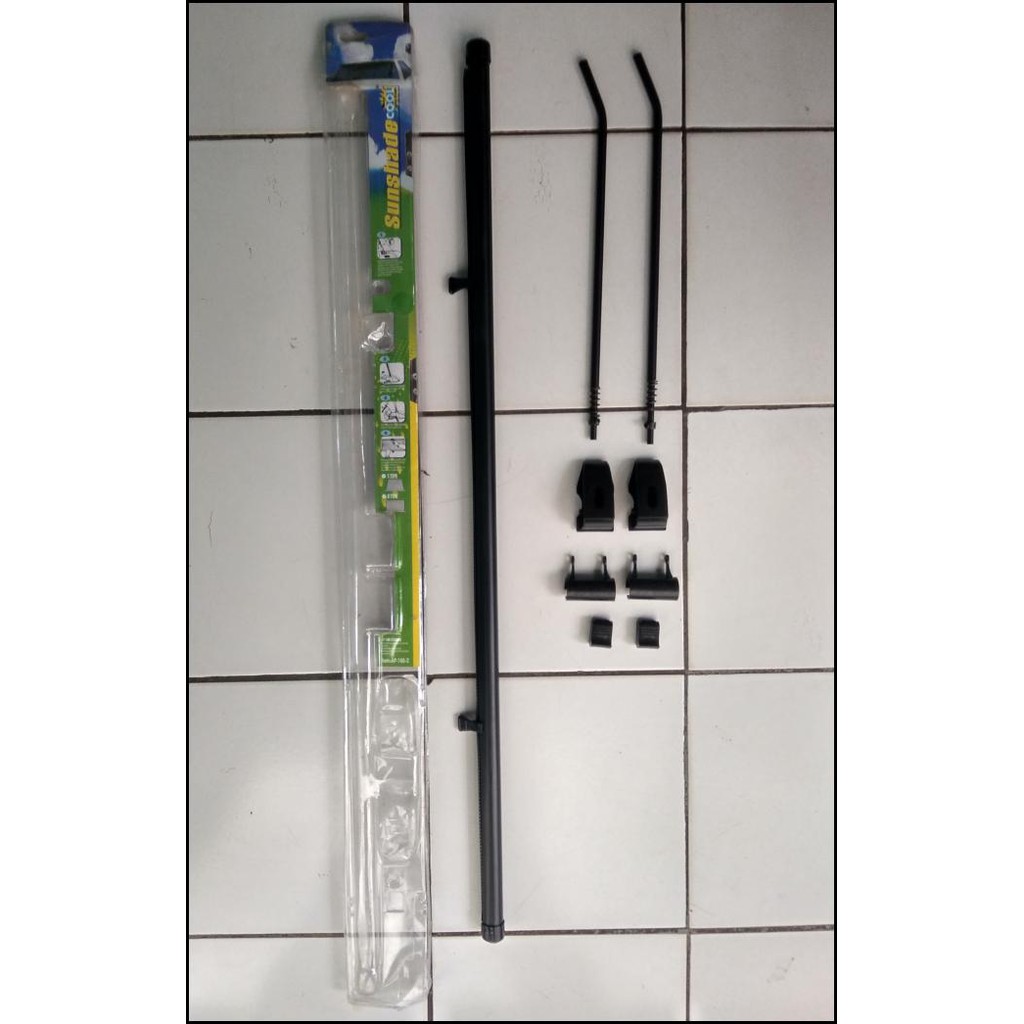 Krey Kaca Belakang Mobil Sedan