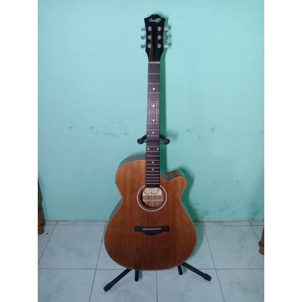 Gitar bekas