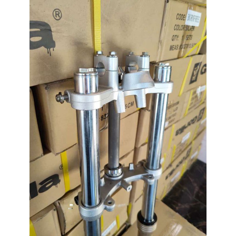 Skok depan ninja Gorilla