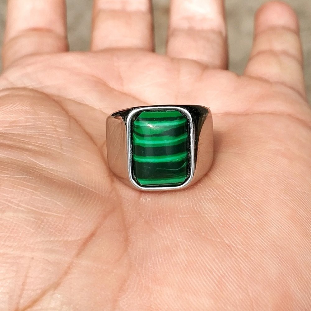 CINCIN BATU PERMATA MALACHITE TITANIUM HITAM MINIMALIS