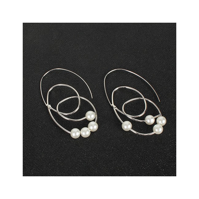 LRC Anting Tusuk Fashion Imitation Pearl Irregular Geometric Earrings  P23246