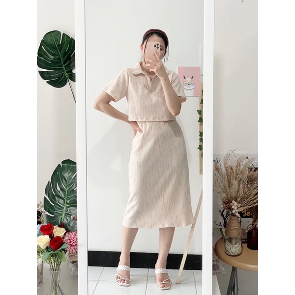 Rammi Skirt Set / Set Wanita Set Style Korea dengan Tekstur