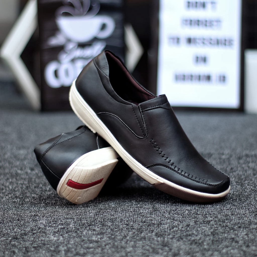 Sepatu Kulit Slip On Kerja Pria - Abra Sanver