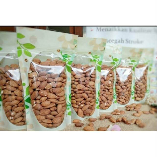 

Kacang Almond Original Panggang