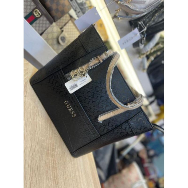 mc gess delaney holo medium uk 32x28cm