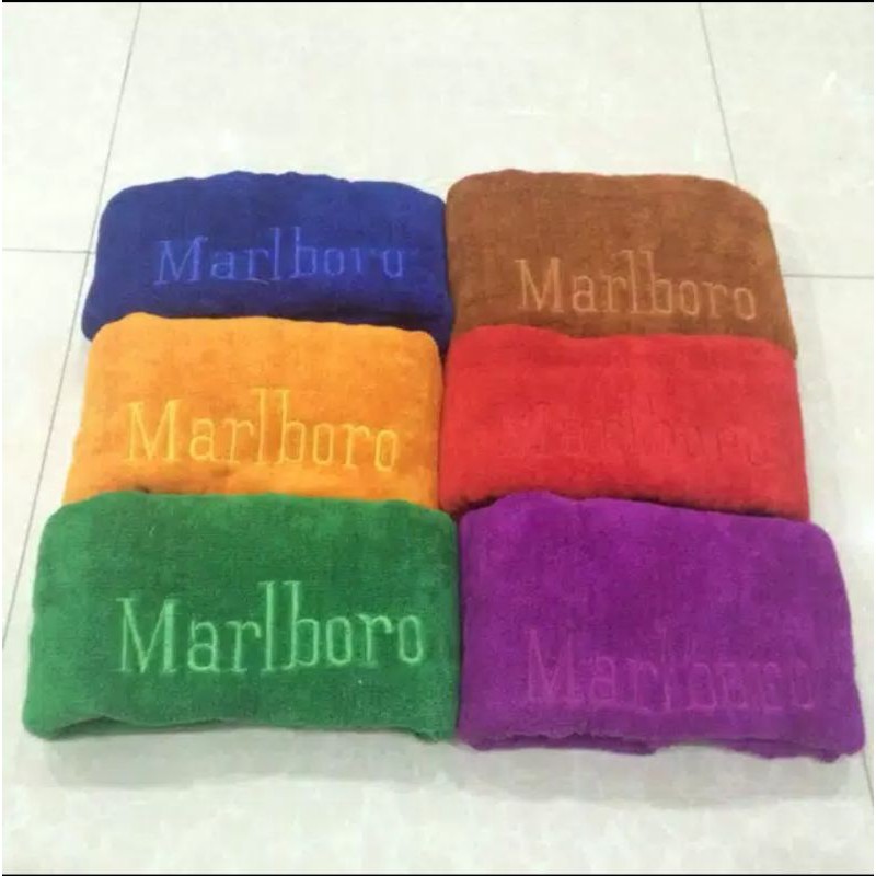 Handuk mandi mallboro Baik/Biasa  -+110x62cm (R²)