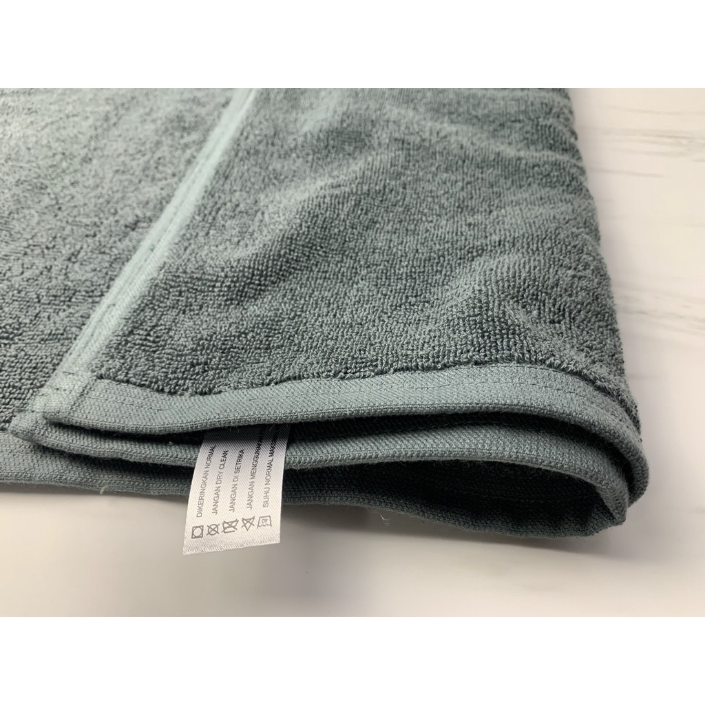 Handuk Hotel Bath Towel by Romantic 550 grams 70 x 140 Putih Standard Hotel bintang 4 dan 5