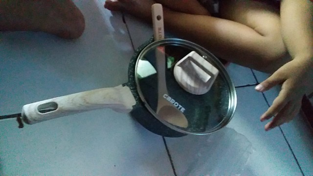 Carote Essential Woody Panci Susu Anti Lengket 16/18cm  Lengkap Dengan Tutup