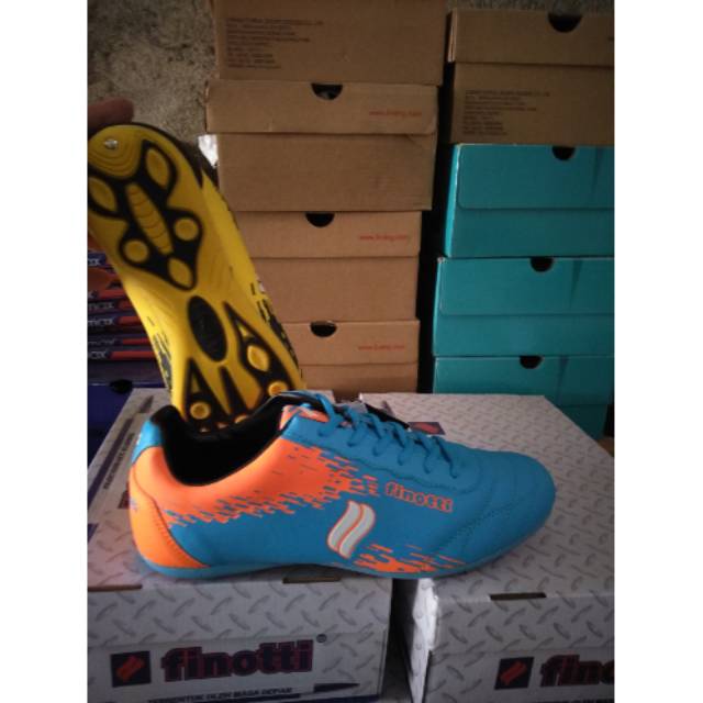 Sepatu finotti futsal 2019