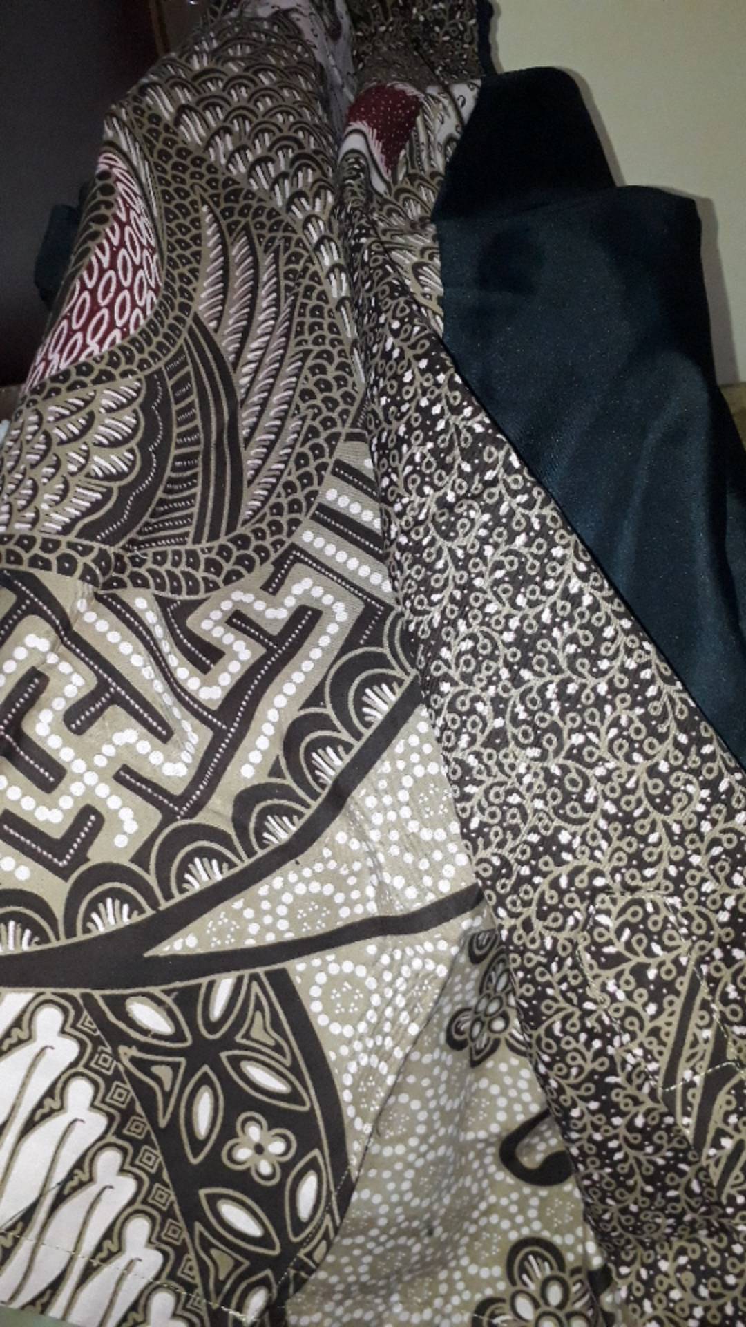 Minulya Ndolop Pink Kemeja Batik Pria Lengan Panjang Lapis Furing