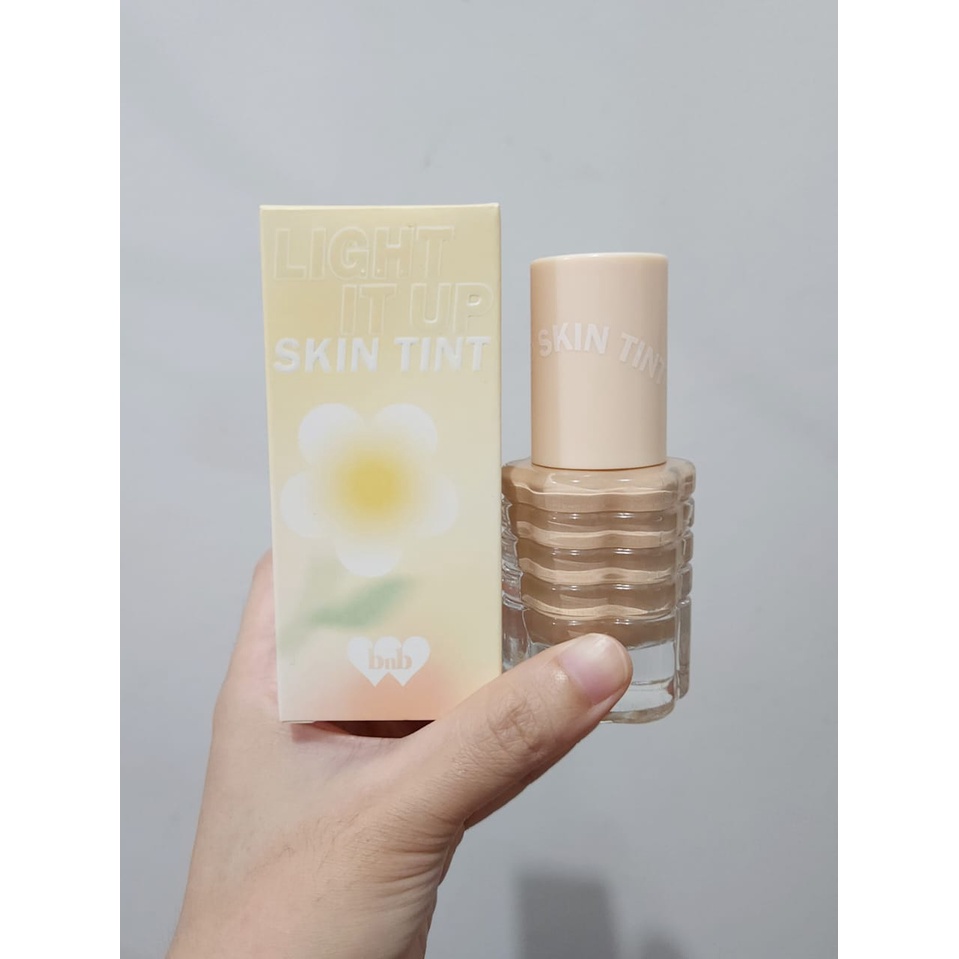 BNB Barenbliss Light It Up Skin Tint 01 (PRELOVED)