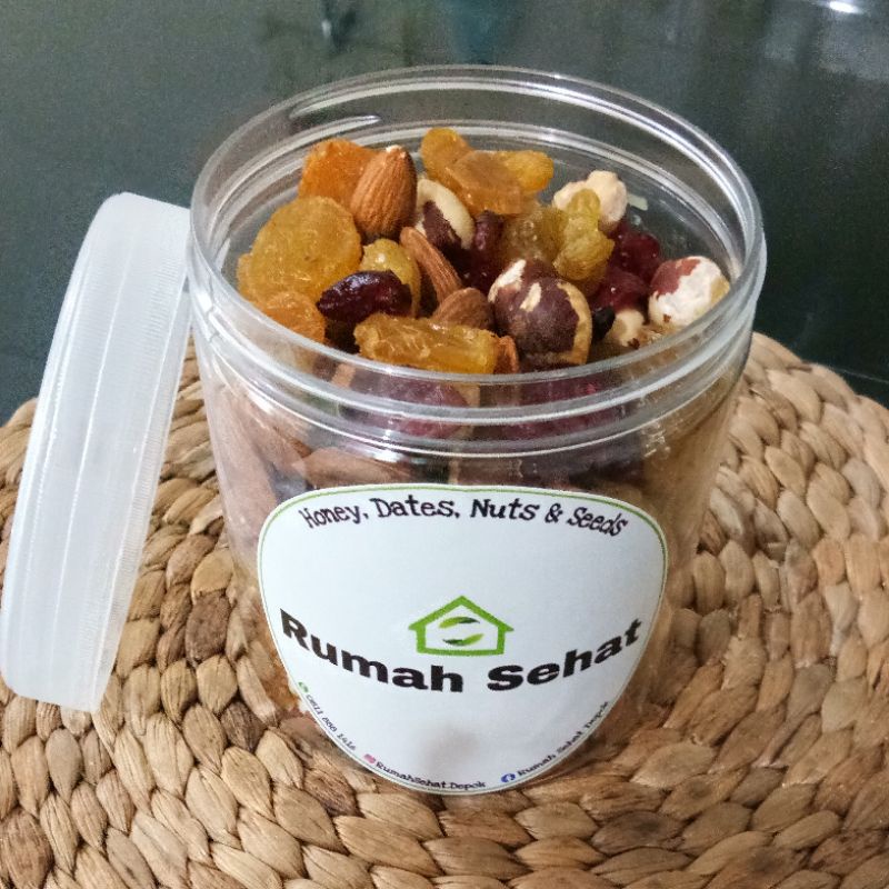 

Trail Mix Almond Hazelnut Cranberry Kismis Pumpkin