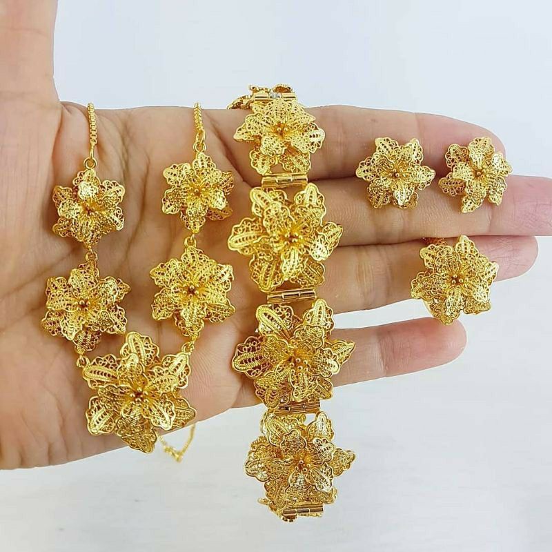 set perhiasan berlapis emas 24k Kendari  (02k)