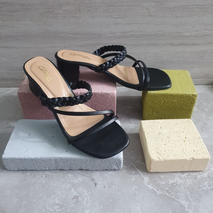 NADISTOE Sepatu Sandal Simple Casual Keren SU55