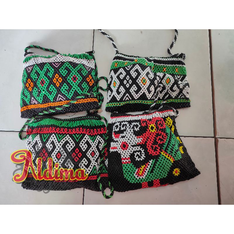 tas manik motif dayak