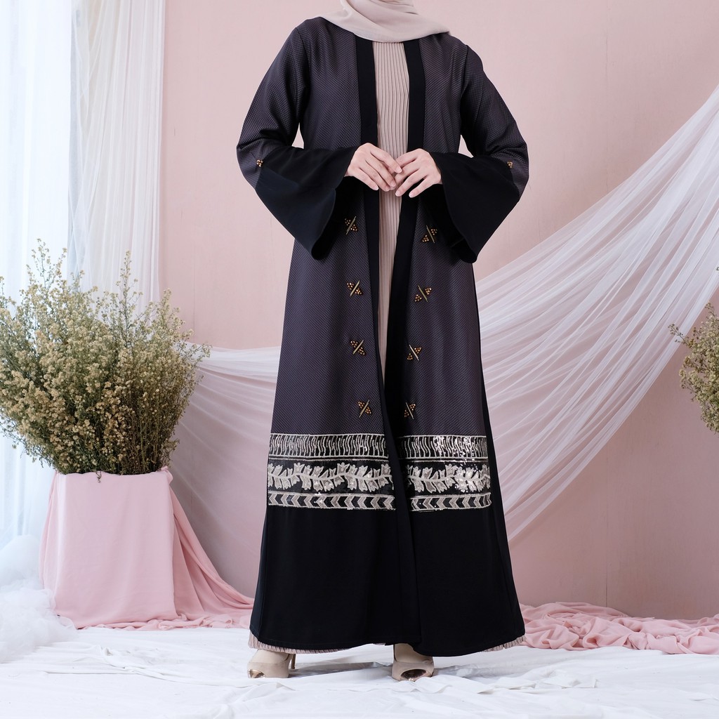 

Irsalina Razifah Abaya Outer