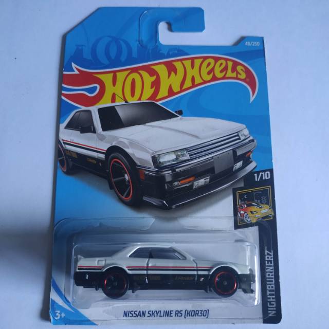 hotwheels hot wheels nissan skyline rs kdr30 r30 putih