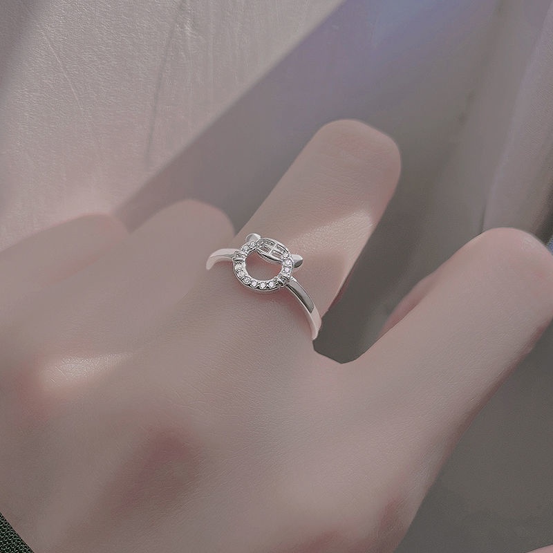 Perhiasan Cincin Alloy Silver S925 Desain Harimau Hias Berlian Imitasi Untuk Wanita