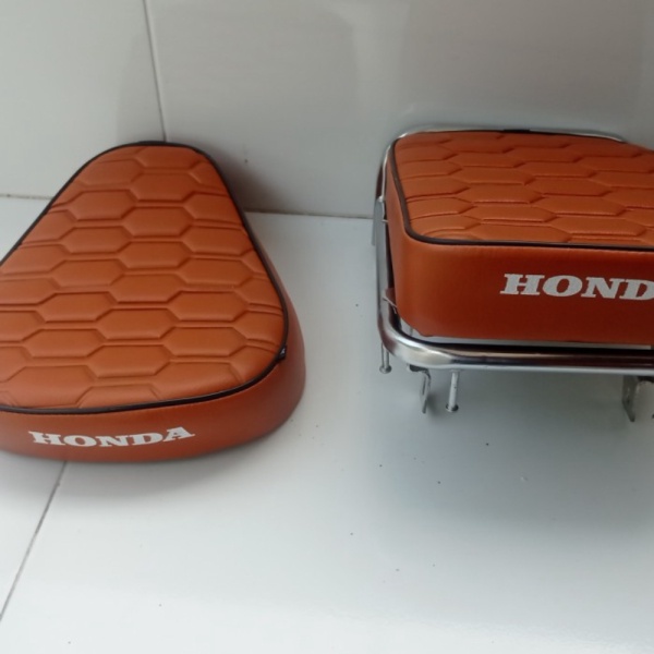 Dijual jok sadel c70 pispot c50 model pisah set boncengan - Pakai dudukan Berkualitas
