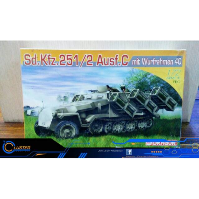 Scale 172 Sd. Kfz. 251/2 Ausf. C mit Wurfrahmen 40