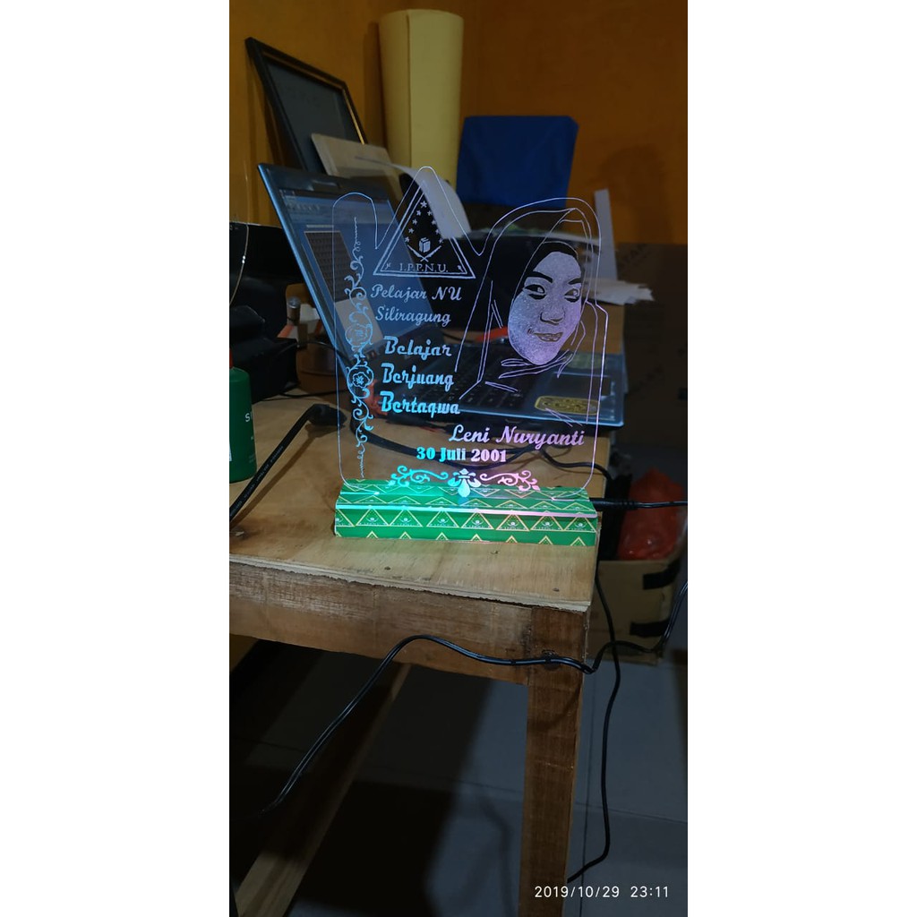 Lampu hias akrilik LED