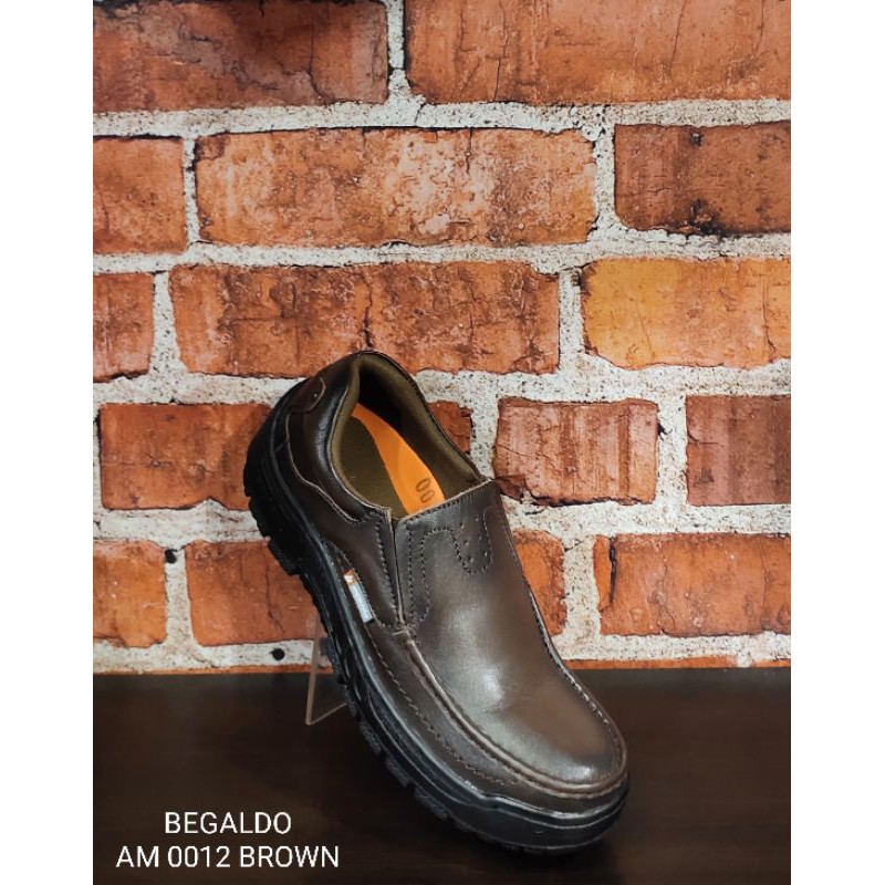sepatu pria bahan kulit asli casual / formal BEGALDO