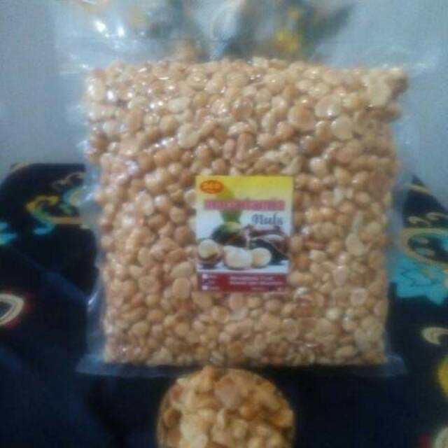 

Macadamia Nuts Pecah siap makan 1000 gr