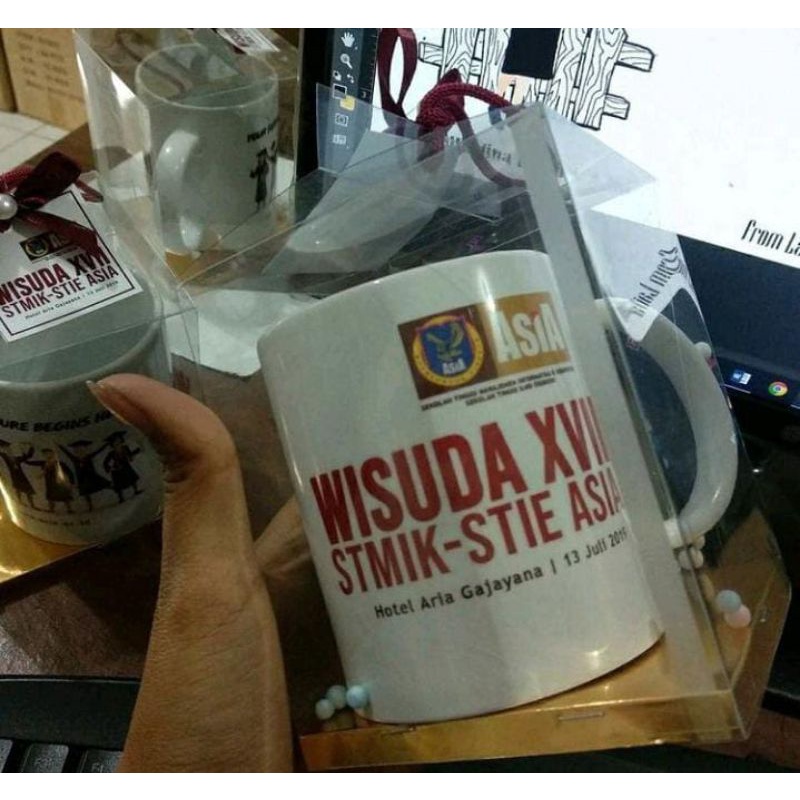 

kemasan gelas / Mug kotak mika souvenir 10x10x12