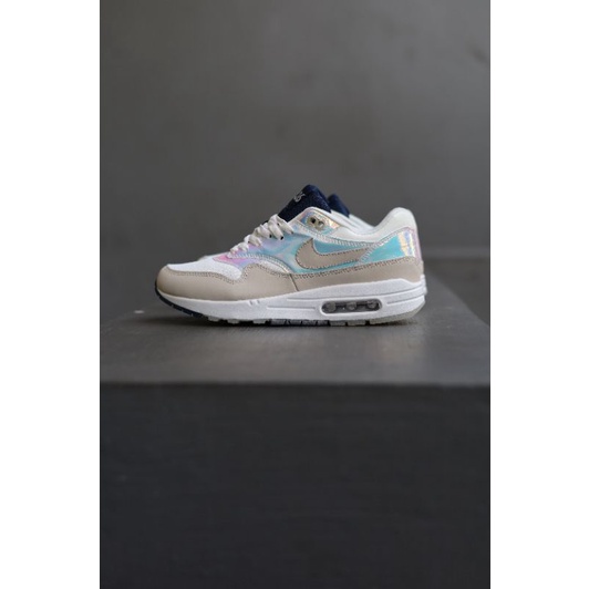 Nike Air Force 1 LA Ville Lumiere