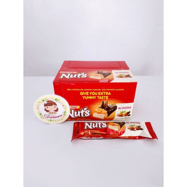 

.Sekotak Beng Beng Nuts coklat Caramel dengan almond 15 pcs ( ds bgr )