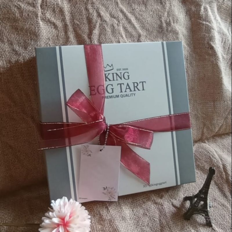 

tambahan kartu ucapan dan hiasan pita hampers