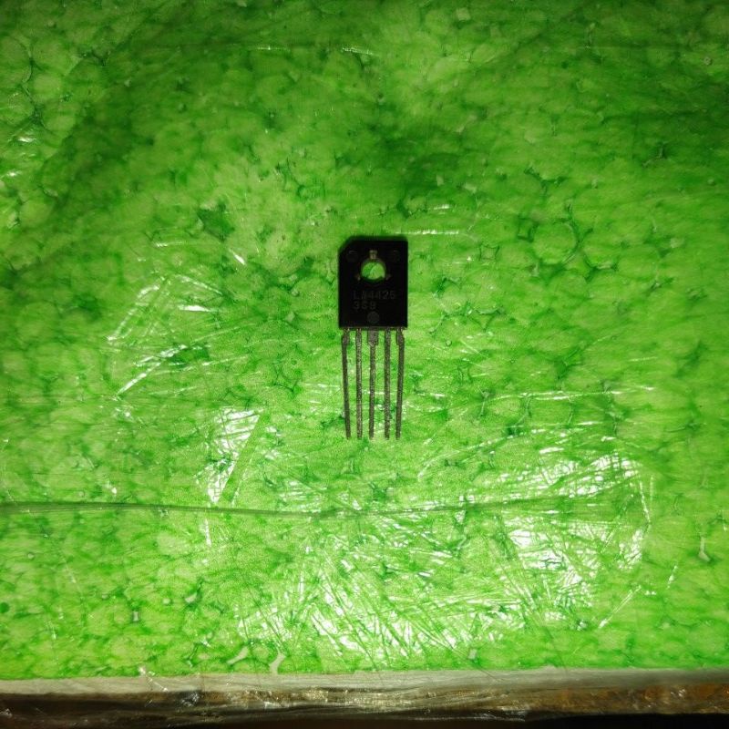 LA4425 original komponen elektronik