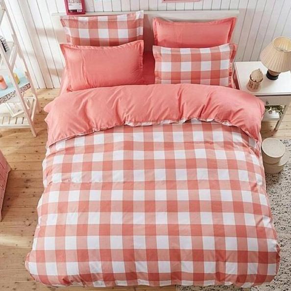 bedcover 1 set + sprei 1 set motif kotak kotak emily mix pink polos