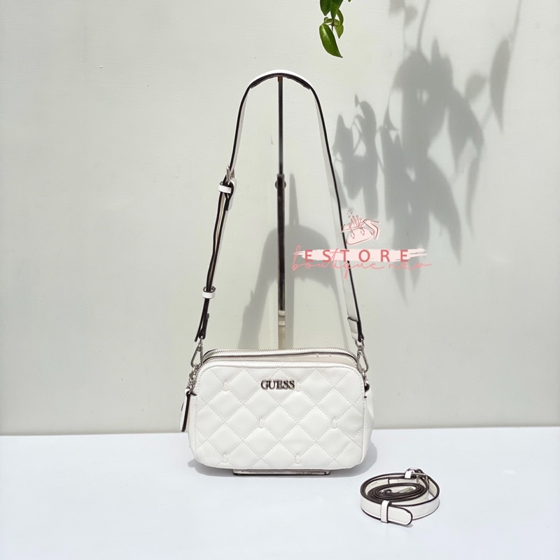 New Castle Zip Top crossbody Bag