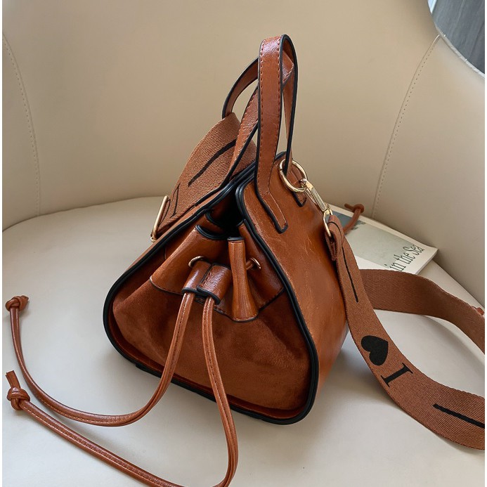 TFT AX8996 E4038 B1836 C0009 DTF02145 (1 KG MUAT 3) Tas Selempang HANDBAG SERUT wanita tas import