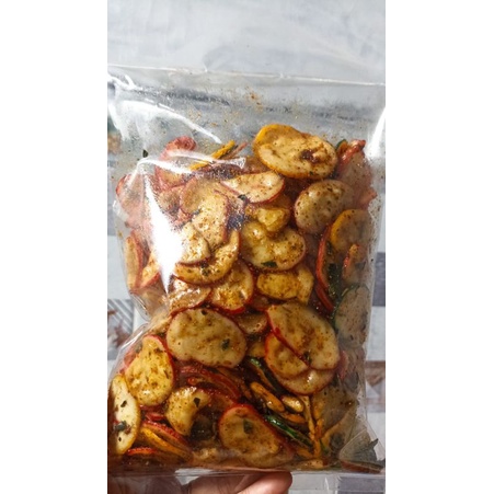 

KERUPUK SEBLAK DAUN JERUK 250GRAM