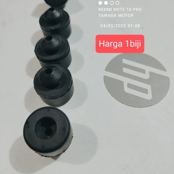 KARET STOPPER PINTU BAGASI BELAKANG DAIHATSU GRANDMAX