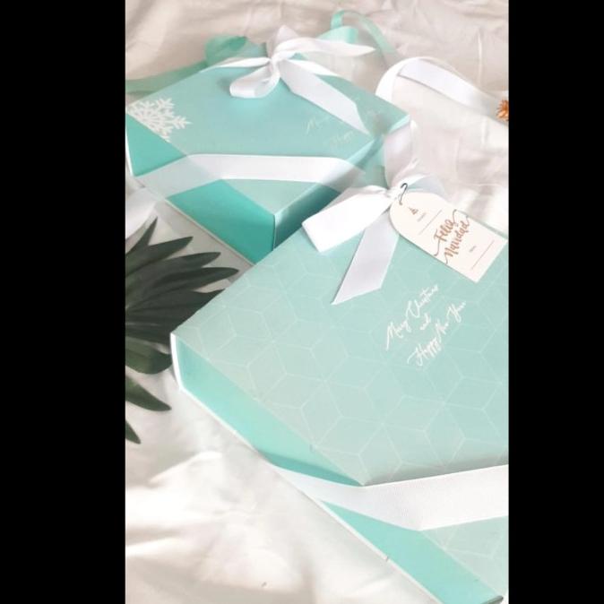 

Open DS] BOX NATAL TEMA TIFFANY N CO SIZE 23x23x7cm