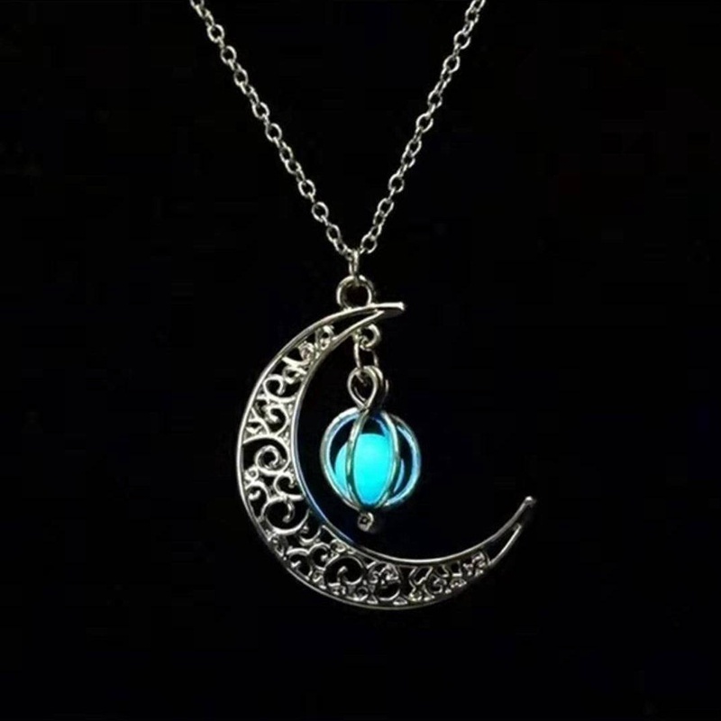 Charm Moon In The Dark Glowing Stone Necklaces Neo-Gothic Luminous Pendant Necklace For Women Jewelry Christmas Gifts