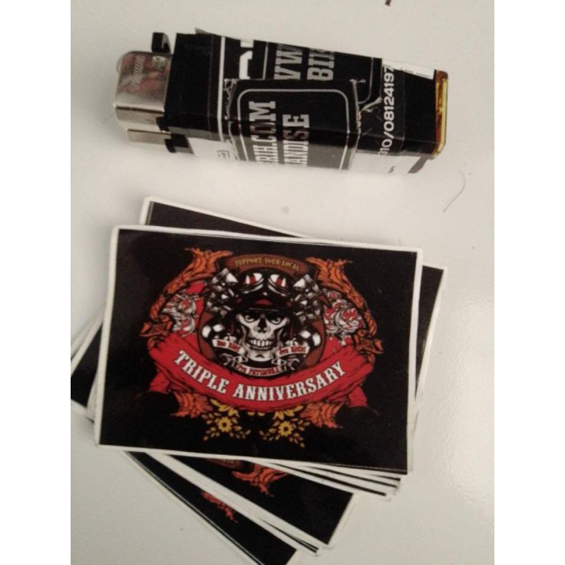 

sticker Vinil triple anniversary cirebon