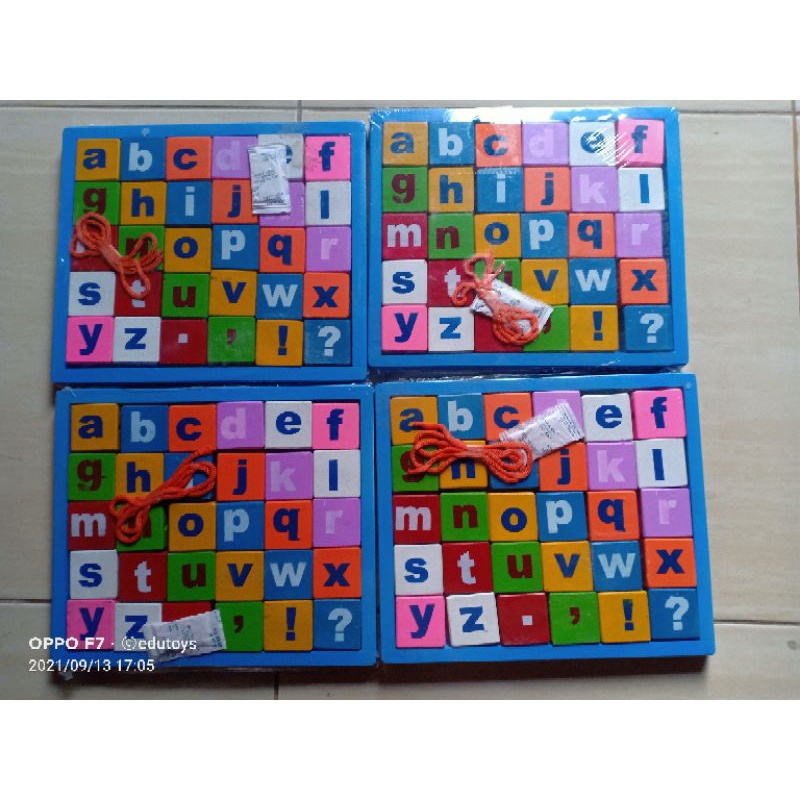 

MERONCE HURUF BERWARNA