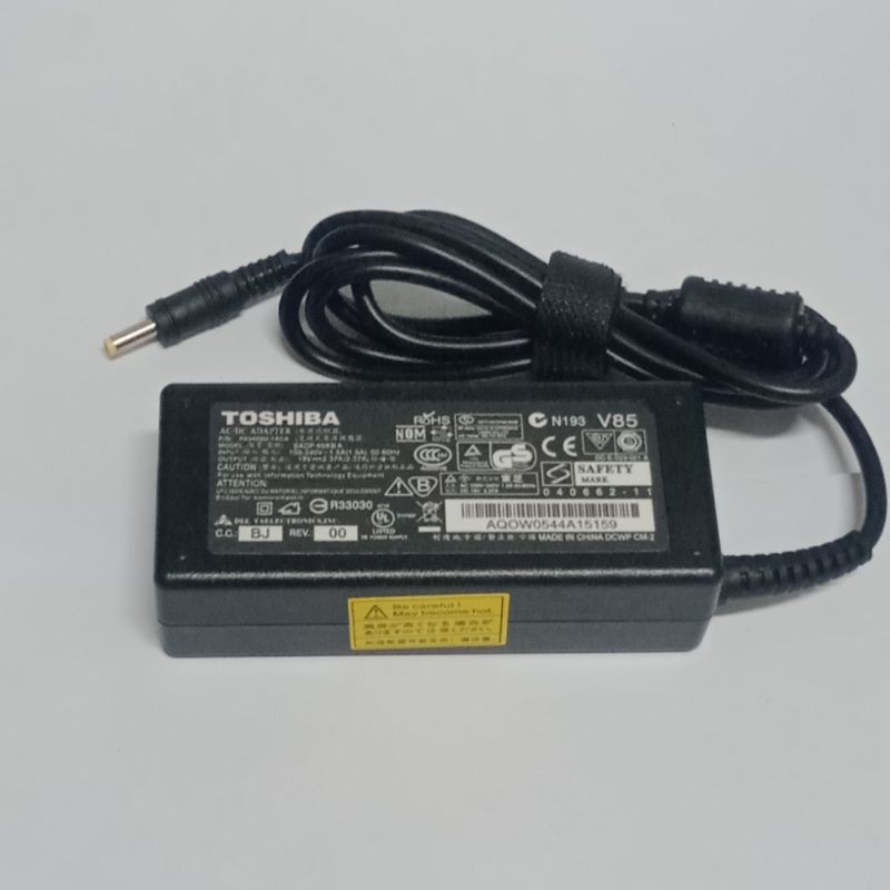 ORIGINAL Aaptor Charger Laptop Netbook TOSHIBA 19V 2.37A