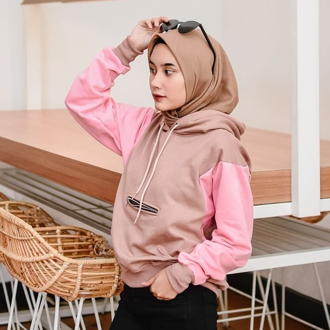 Alya Zipper Hoodie - Jaket Hoodie Wanita-Moka