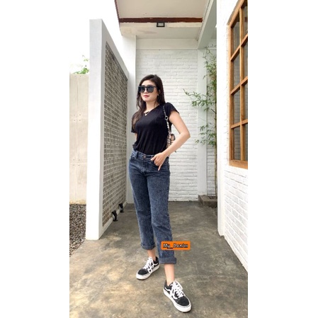 CELANA JEANS BOYFRIEND SNOW WANITA