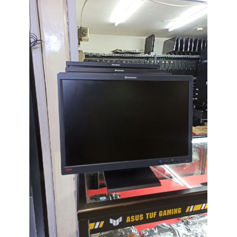 LCD MONITOR LENOVO 22 INC WIDESCREN SUPER MURAH DAN BERGARANSI
