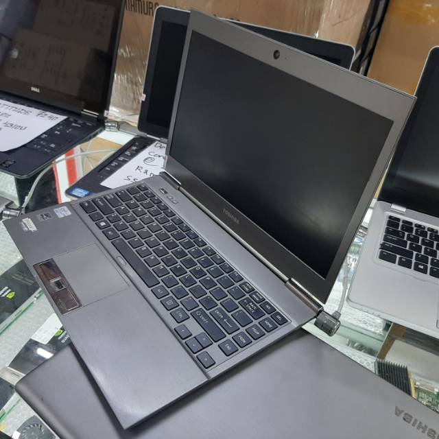 laptop toshiba portege z930 core i7-3687u @2,1ghz/ram 8gb/ssd 256gb