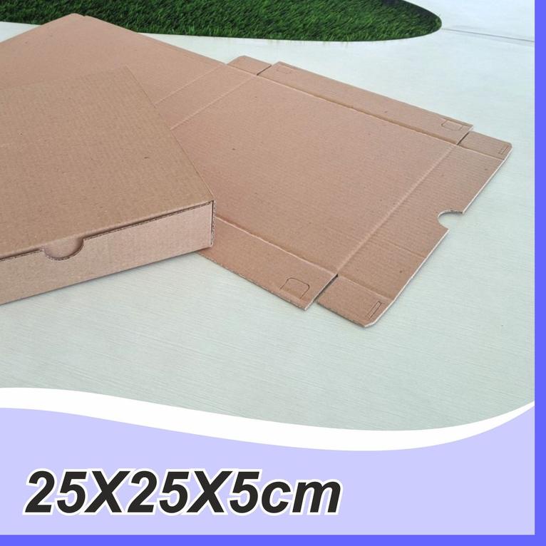

➥ (10 pcs) Karton Box Polos 25x25x5 cm BF Kardus Packing Murah Box hampers box die cut box kue cake box packing baju ♨
