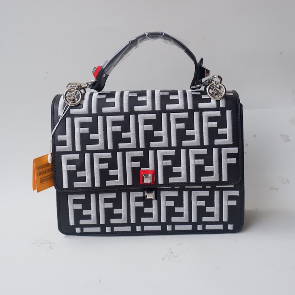 KAN I Flap fendi slingbag Bordir Logo import Full Embroidery Large Premium