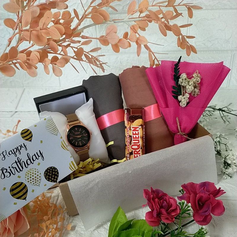 Hampers Hijab Hampers Wisuda Hampers Ultah Hampers Anniversary Hampers Jilbab Hampers Cewek Hampers Wanita Kado Cewek Kado Wanita Kado Ultah Kado Anniversary Kado Wedding Hadiah Ultah Kado Wisuda Hampers birthday Hampers Jilbab Kado Ultah hampers kerudung